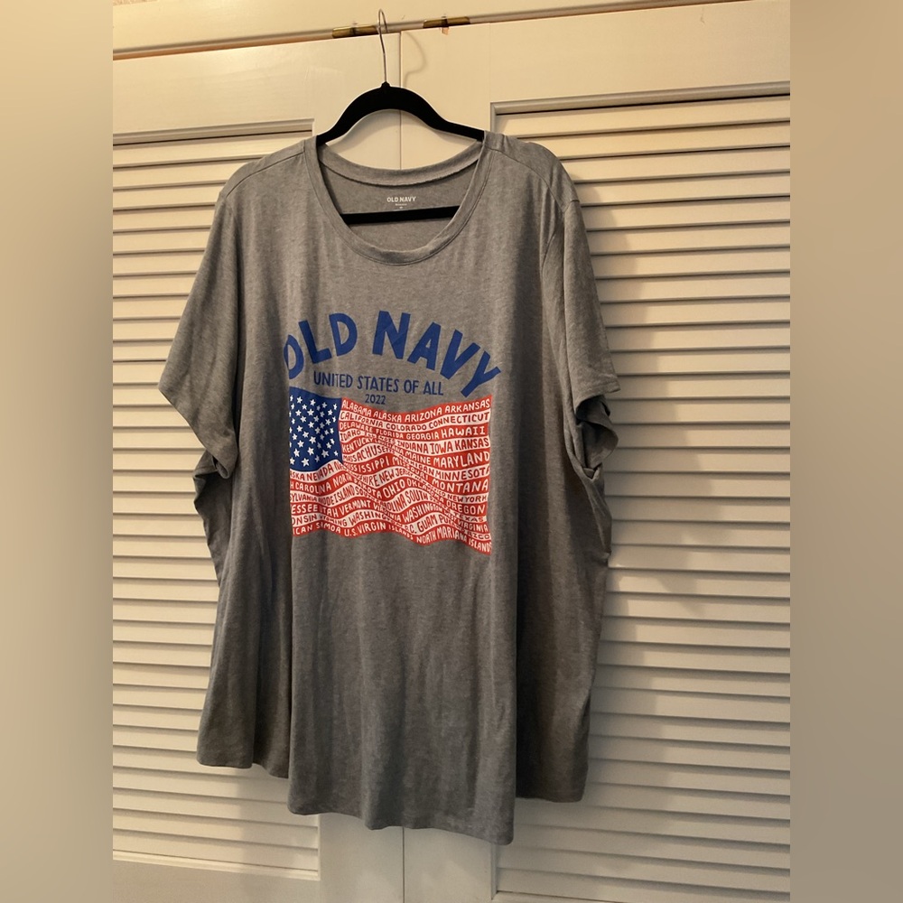 Women’s Old Navy Heather Gray Tee
